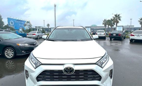 Buy Used Toyota RAV4 White Car in Tbilisi in Tbilisi Buy Used Toyota RAV4 White Car in Tbilisi in Tbilisi