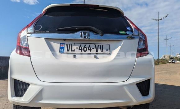 Buy Used Honda FIT White Car in Tbilisi in Tbilisi Buy Used Honda FIT White Car in Tbilisi in Tbilisi