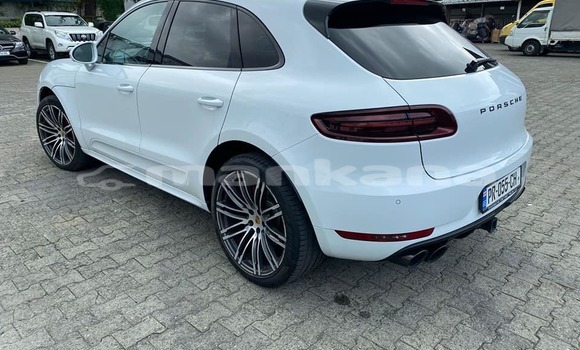 Buy Used Porsche Cayenne White Car in Tbilisi in Tbilisi Buy Used Porsche Cayenne White Car in Tbilisi in Tbilisi