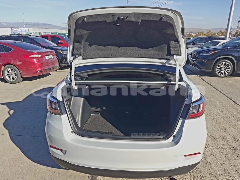 Big with watermark toyota yaris tbilisi rustavi 4880