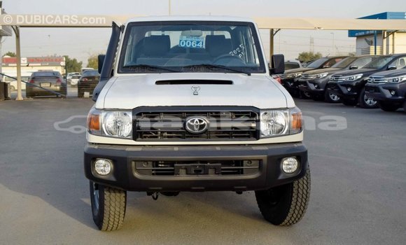 Buy Import Toyota Land Cruiser White Car in Import - Dubai in Abhasia Buy Import Toyota Land Cruiser White Car in Import - Dubai in Abhasia
