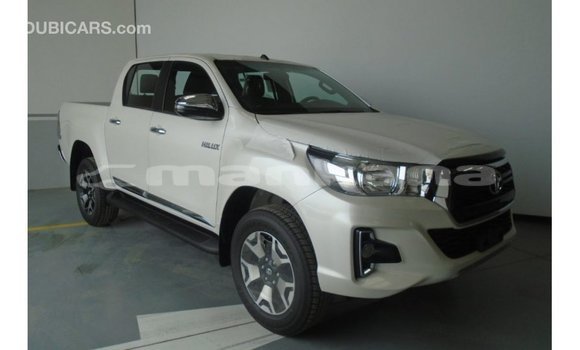 Buy Import Toyota Hilux White Car in Import - Dubai in Abhasia Buy Import Toyota Hilux White Car in Import - Dubai in Abhasia