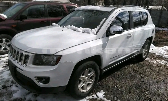 Buy Used Jeep Liberty White Car in Batumi in Ajaria Buy Used Jeep Liberty White Car in Batumi in Ajaria