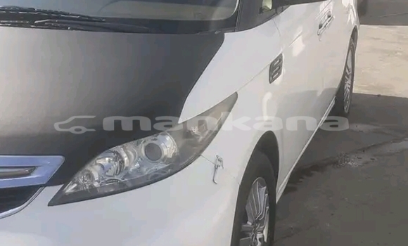 Buy Used Aston Martin V12 Vanquish White Car in Kobuleti in Ajaria Buy Used Aston Martin V12 Vanquish White Car in Kobuleti in Ajaria