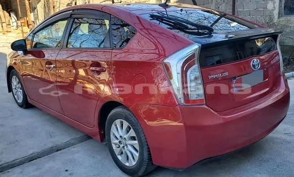 Buy Used Toyota Axio Red Car in Bagdadi in Imereti Buy Used Toyota Axio Red Car in Bagdadi in Imereti