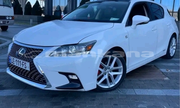 Buy Used Lexus RX 300 White Car in Import - Dubai in Abhasia