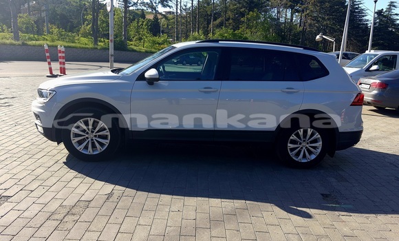 Buy New Volkswagen Tiguan White Car in Rustavi in Tbilisi Buy New Volkswagen Tiguan White Car in Rustavi in Tbilisi