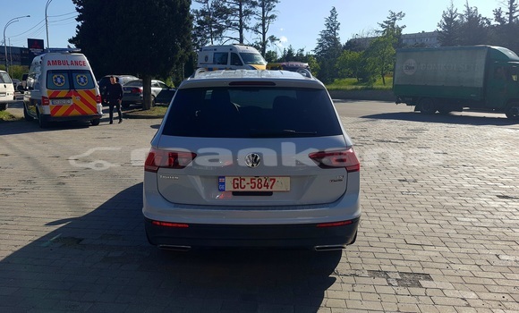 Buy New Volkswagen Tiguan White Car in Rustavi in Tbilisi Buy New Volkswagen Tiguan White Car in Rustavi in Tbilisi