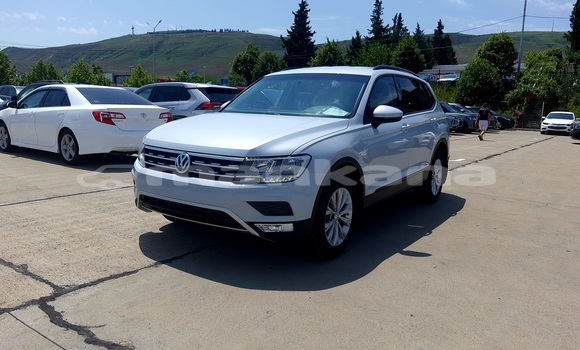 Buy New Volkswagen Tiguan White Car in Rustavi in Tbilisi Buy New Volkswagen Tiguan White Car in Rustavi in Tbilisi