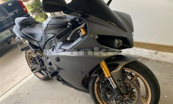 Buy Used Yamaha R1 Silver Bike in Ambrolauri in Racha Buy Used Yamaha R1 Silver Bike in Ambrolauri in Racha