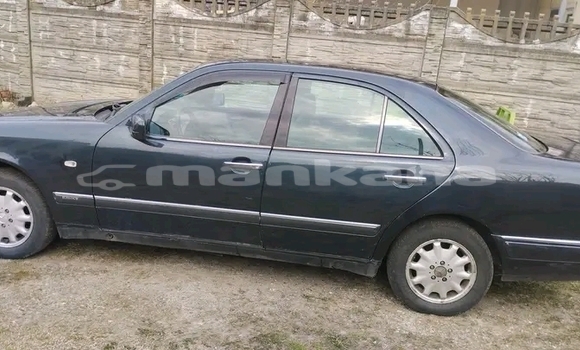 Buy Used Mercedes-Benz 230 Black Car in Gudauta in Abhasia