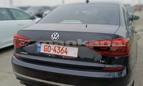 Buy Used Volkswagen Golf Country Black Car in Cageri in Racha