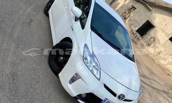 Buy Used Toyota Picnic White Car in Import - Dubai in Abhasia Buy Used Toyota Picnic White Car in Import - Dubai in Abhasia