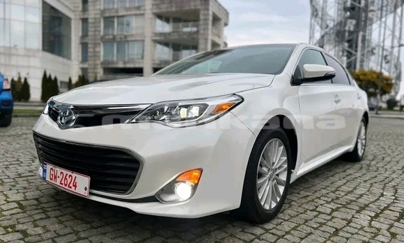 Buy Used Toyota Avalon White Car in Import - Dubai in Abhasia Buy Used Toyota Avalon White Car in Import - Dubai in Abhasia