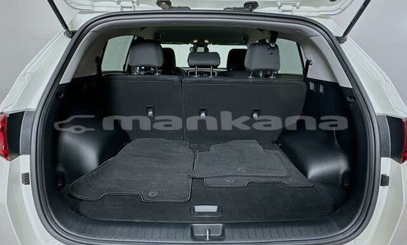 Buy Used Kia Sportage White Car in Batumi in Ajaria Buy Used Kia Sportage White Car in Batumi in Ajaria
