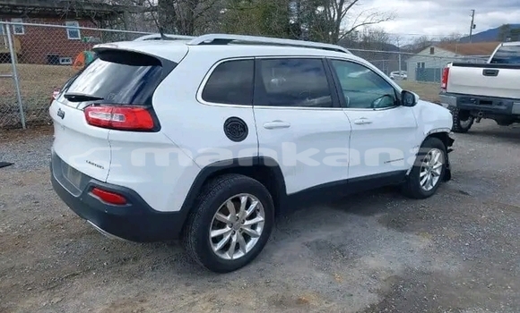 Buy Used Byvin BD326J (Moca) White Car in Ahali Atoni in Abhasia Buy Used Byvin BD326J (Moca) White Car in Ahali Atoni in Abhasia