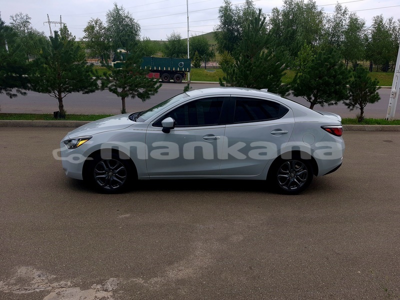 Big with watermark toyota yaris tbilisi rustavi 5216