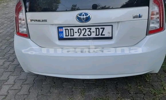 Buy Used BMW 2er White Car in Gulripshi in Abhasia Buy Used BMW 2er White Car in Gulripshi in Abhasia