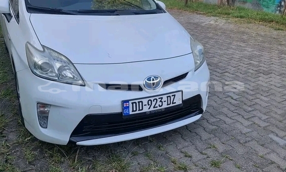 Buy Used BMW 2er White Car in Gulripshi in Abhasia Buy Used BMW 2er White Car in Gulripshi in Abhasia