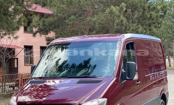 Buy Used Toyota bB Red Car in Gulripshi in Abhasia Buy Used Toyota bB Red Car in Gulripshi in Abhasia