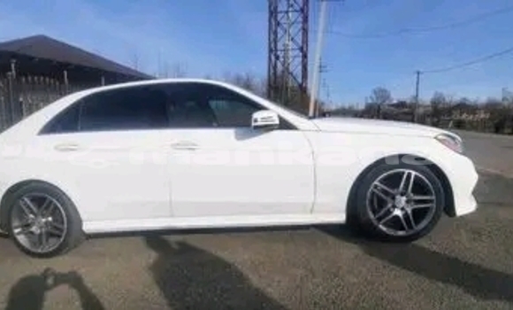 Buy Used Mercedes-Benz C180 coupe White Car in Kobuleti in Ajaria Buy Used Mercedes-Benz C180 coupe White Car in Kobuleti in Ajaria