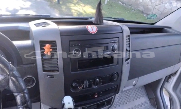 Buy Used Toyota Altezza White Car in Bihvinta in Abhasia Buy Used Toyota Altezza White Car in Bihvinta in Abhasia