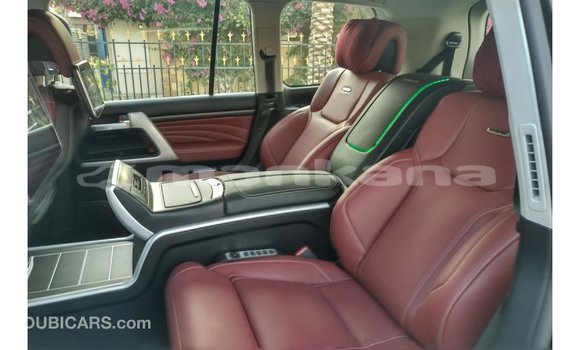 Buy Import Toyota Land Cruiser Black Car in Import - Dubai in Abhasia Buy Import Toyota Land Cruiser Black Car in Import - Dubai in Abhasia