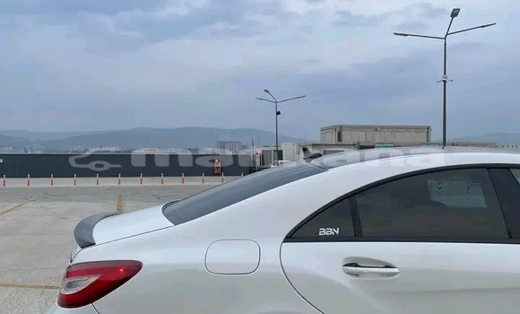 Buy Used Hyundai Elantra White Car in Batumi in Ajaria Buy Used Hyundai Elantra White Car in Batumi in Ajaria