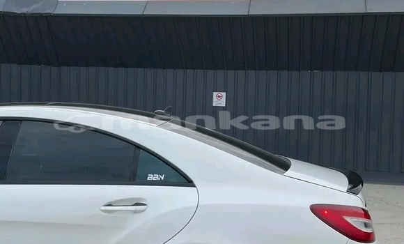 Buy Used Hyundai Elantra White Car in Batumi in Ajaria Buy Used Hyundai Elantra White Car in Batumi in Ajaria