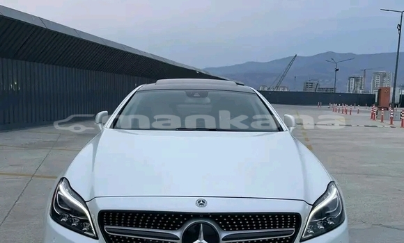 Buy Used Hyundai Elantra White Car in Batumi in Ajaria Buy Used Hyundai Elantra White Car in Batumi in Ajaria