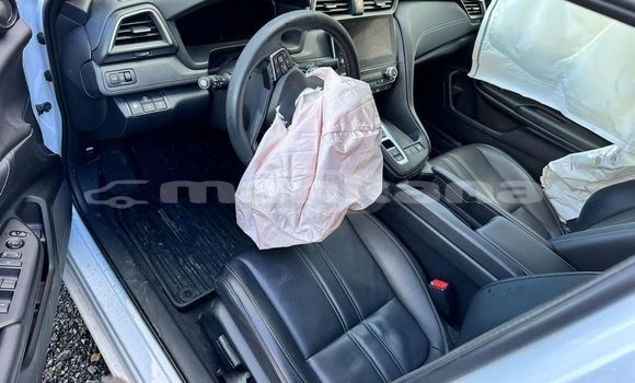 Buy Used Honda Insight White Car in Ambrolauri in Racha Buy Used Honda Insight White Car in Ambrolauri in Racha