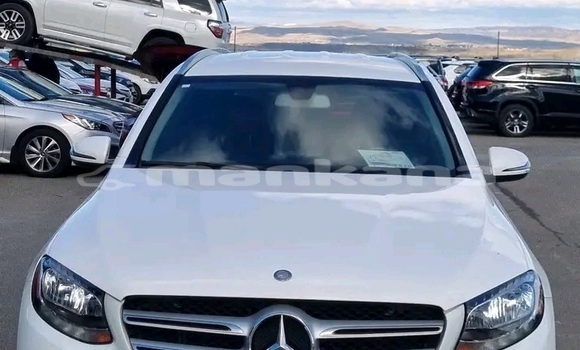 Buy Used Mercedes-Benz C180 coupe White Car in Oni in Racha Buy Used Mercedes-Benz C180 coupe White Car in Oni in Racha