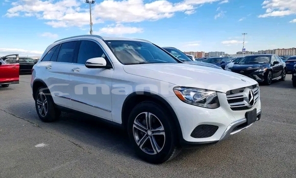 Buy Used Mercedes-Benz C180 coupe White Car in Oni in Racha Buy Used Mercedes-Benz C180 coupe White Car in Oni in Racha