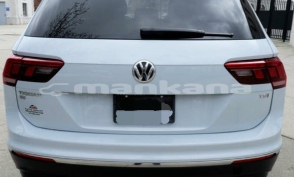 Buy New Volkswagen Tiguan White Car in Rustavi in Tbilisi Buy New Volkswagen Tiguan White Car in Rustavi in Tbilisi