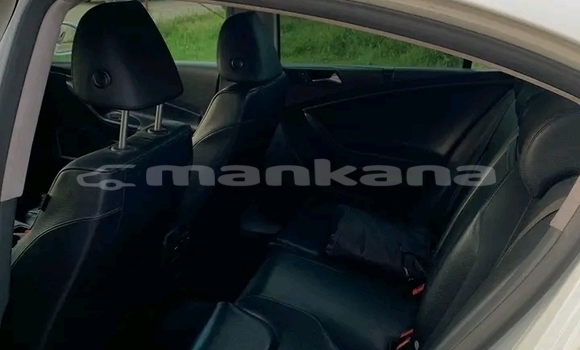 Buy Used BMW 2-Series White Car in Bagdadi in Imereti Buy Used BMW 2-Series White Car in Bagdadi in Imereti