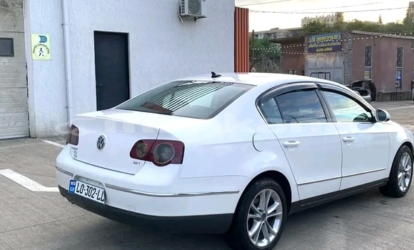 Buy Used BMW 2-Series White Car in Bagdadi in Imereti Buy Used BMW 2-Series White Car in Bagdadi in Imereti