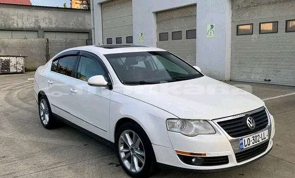 Buy Used BMW 2-Series White Car in Bagdadi in Imereti Buy Used BMW 2-Series White Car in Bagdadi in Imereti