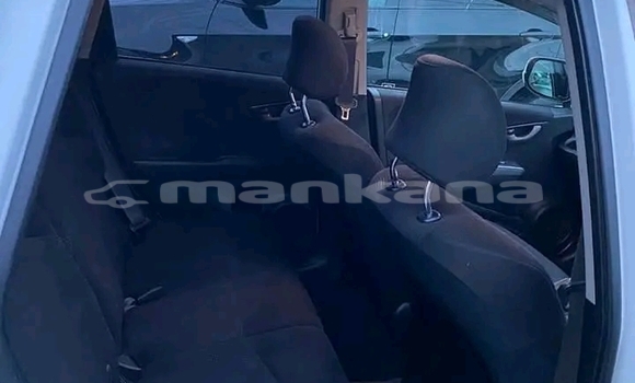 Buy Used Chevlolet Spin White Car in Import - Dubai in Abhasia