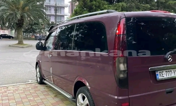 Buy Used Hyundai Cargo Red Car in Dusheti in Mcheta-Mtianeti Buy Used Hyundai Cargo Red Car in Dusheti in Mcheta-Mtianeti