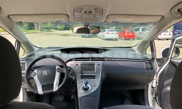 Buy Used Toyota Prius White Car in Tbilisi in Tbilisi Buy Used Toyota Prius White Car in Tbilisi in Tbilisi