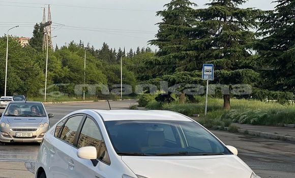 Buy Used Toyota Prius White Car in Tbilisi in Tbilisi Buy Used Toyota Prius White Car in Tbilisi in Tbilisi