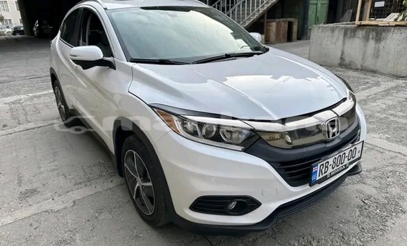 Buy Used Honda HR–V White Car in Bihvinta in Abhasia Buy Used Honda HR–V White Car in Bihvinta in Abhasia