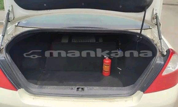 Buy Used Nissan Fuga White Car in Batumi in Ajaria Buy Used Nissan Fuga White Car in Batumi in Ajaria