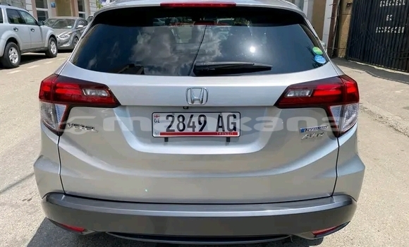 Buy Used Honda Vezel Other Car in Cageri in Racha Buy Used Honda Vezel Other Car in Cageri in Racha