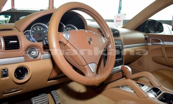 Buy Import Porsche Cayenne Green Car in Import - Dubai in Abhasia Buy Import Porsche Cayenne Green Car in Import - Dubai in Abhasia