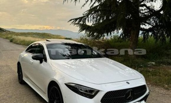 Buy Used Mercedes-Benz GLC White Car in Tbilisi in Tbilisi