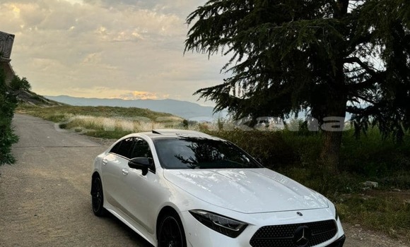 Buy Used Mercedes-Benz GLC White Car in Tbilisi in Tbilisi Buy Used Mercedes-Benz GLC White Car in Tbilisi in Tbilisi