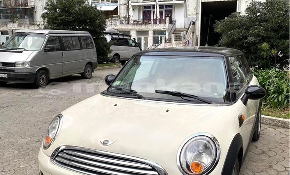 Buy Used Mini Cooper S clubman White Car in Tbilisi in Tbilisi