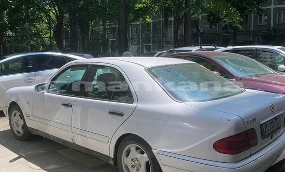 Buy Used Mercedes-Benz 200 White Car in Borzhomi in Samche-Zhavaheti Buy Used Mercedes-Benz 200 White Car in Borzhomi in Samche-Zhavaheti