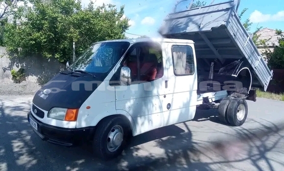 Buy Used Toyota Hiace White Car in Batumi in Ajaria Buy Used Toyota Hiace White Car in Batumi in Ajaria